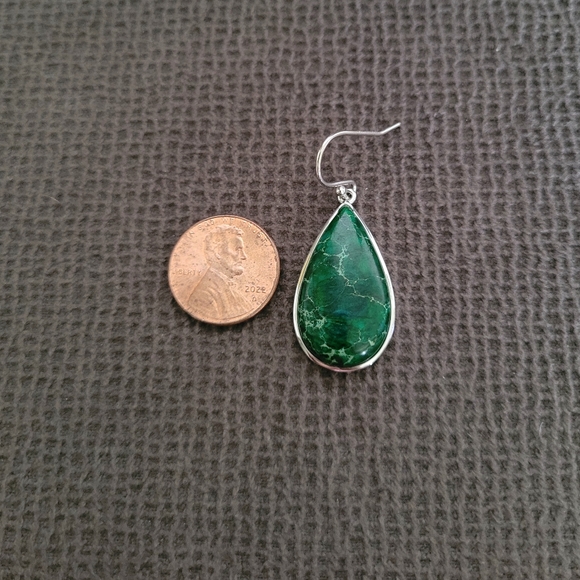 Iris & Lily Green💚 Jasper Earrings - Picture 8 of 16